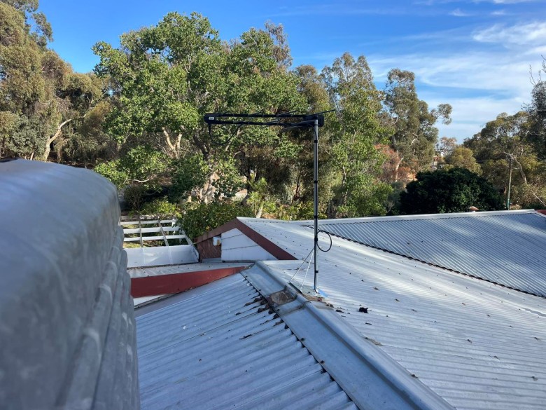 new black arrow tv antenna on roof in greenmount