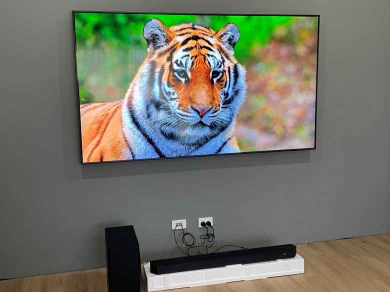 Samsung 85” tv mounted in avon ridge estate home